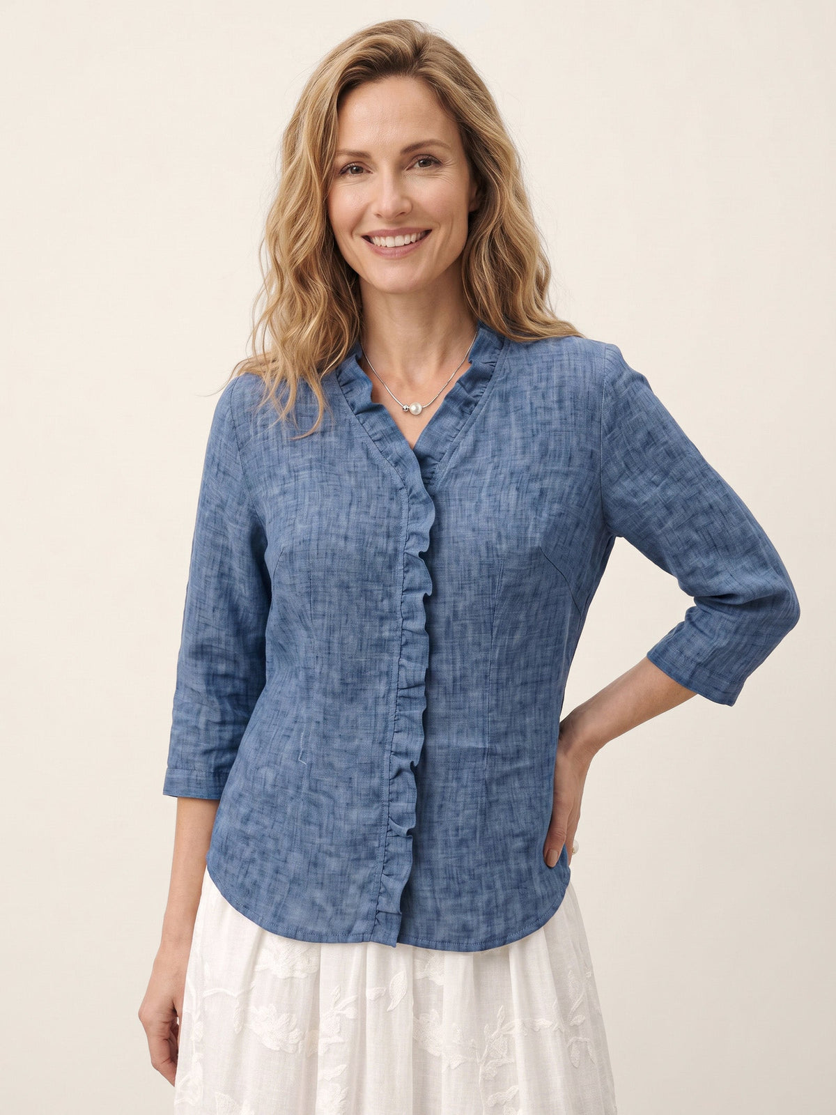 Camisa de lino con escote en V