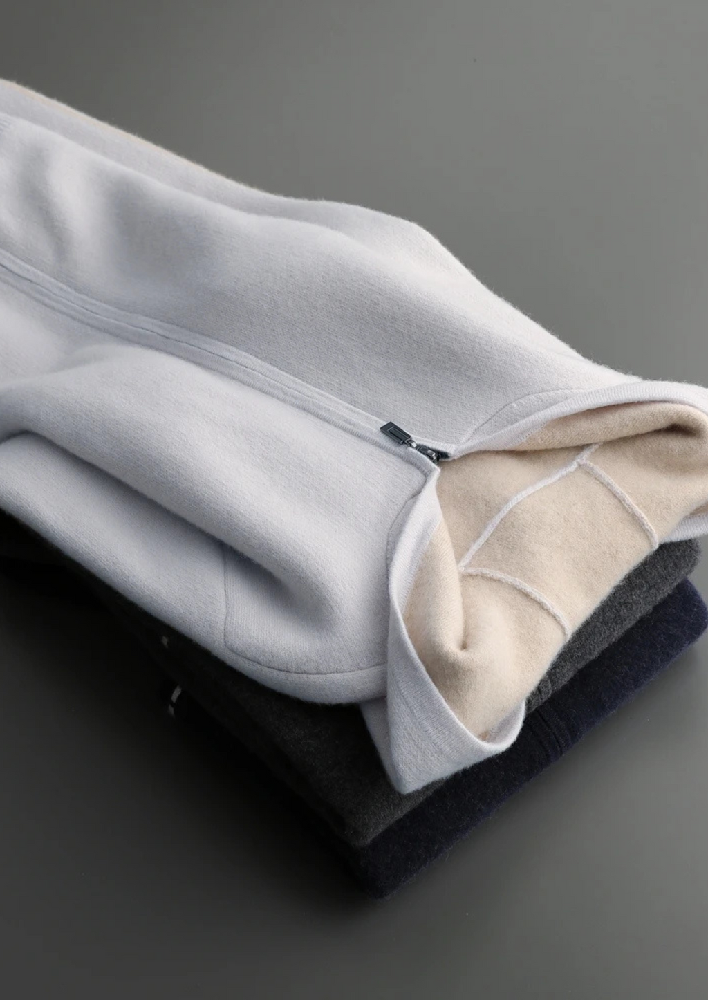 Sudadera bicolor 100% cachemir con cremallera y capucha