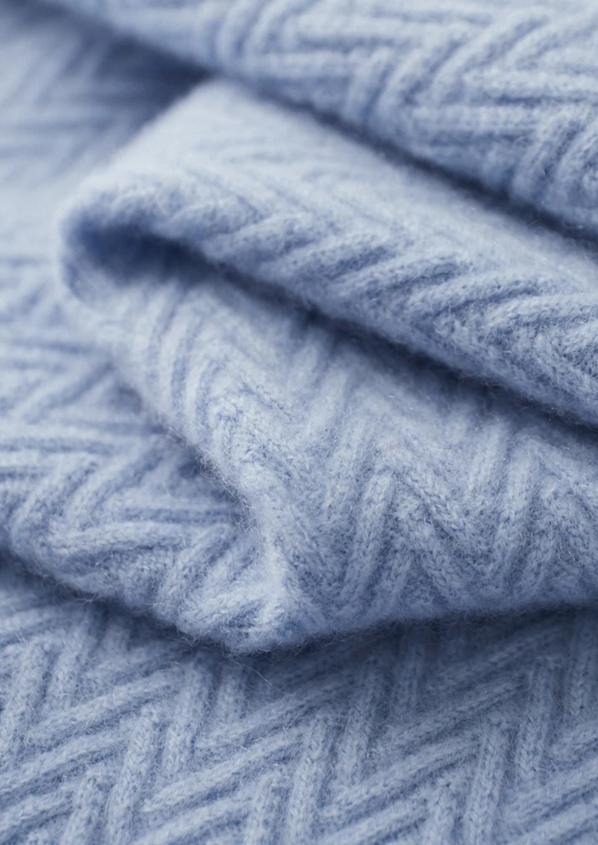 Jersey 100% cachemir en zigzag con botones