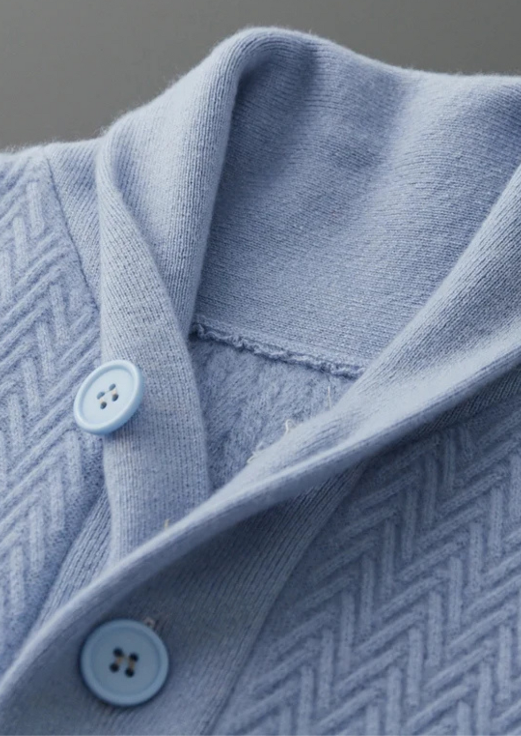 Jersey 100% cachemir en zigzag con botones