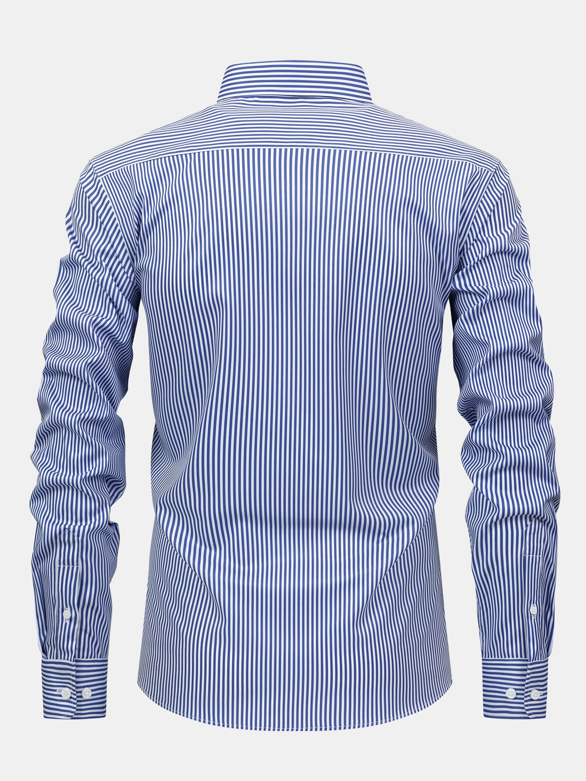 Camisa con botones de rayas de manga larga y pantalones ajustados de corte cónico