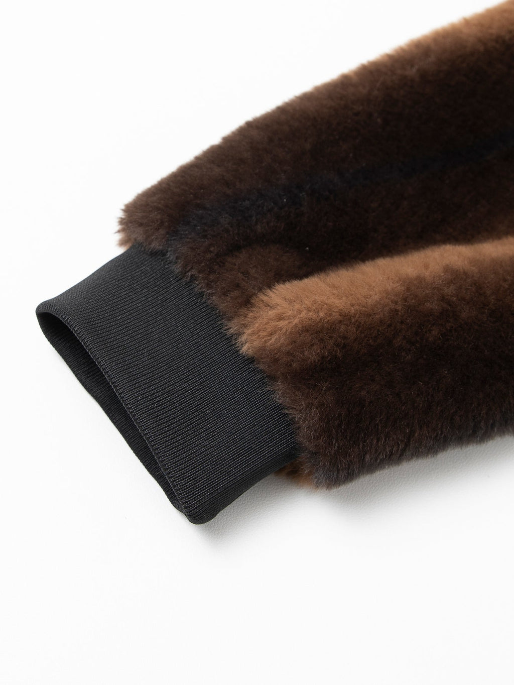 Chaqueta con cremallera de piel sintética