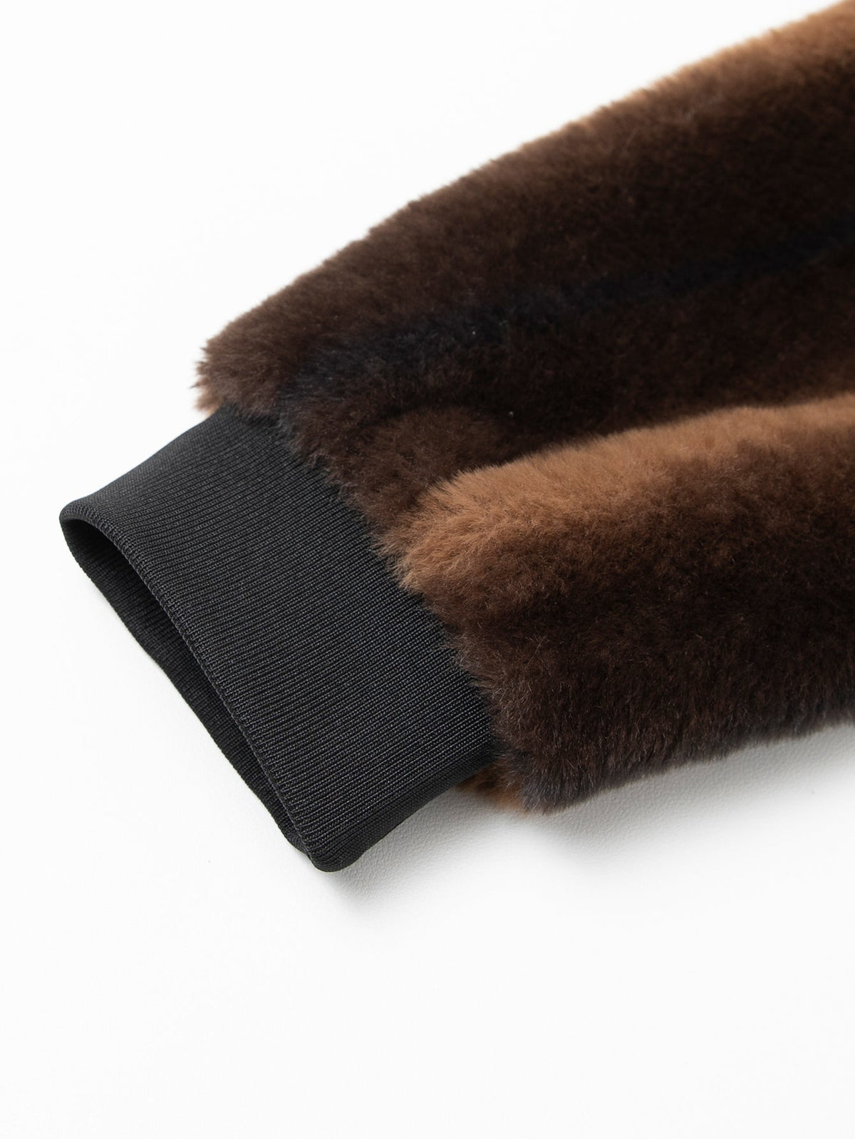 Chaqueta con cremallera de piel sintética