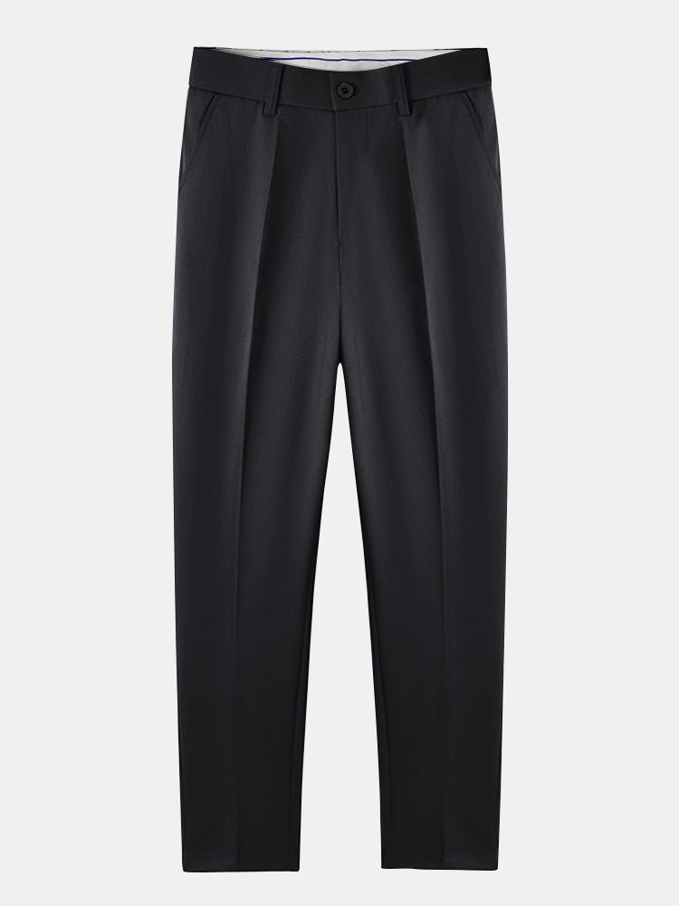 Camisa de Vestir con Cuello Mao y Pantalón Ajustado de Corte Cónico