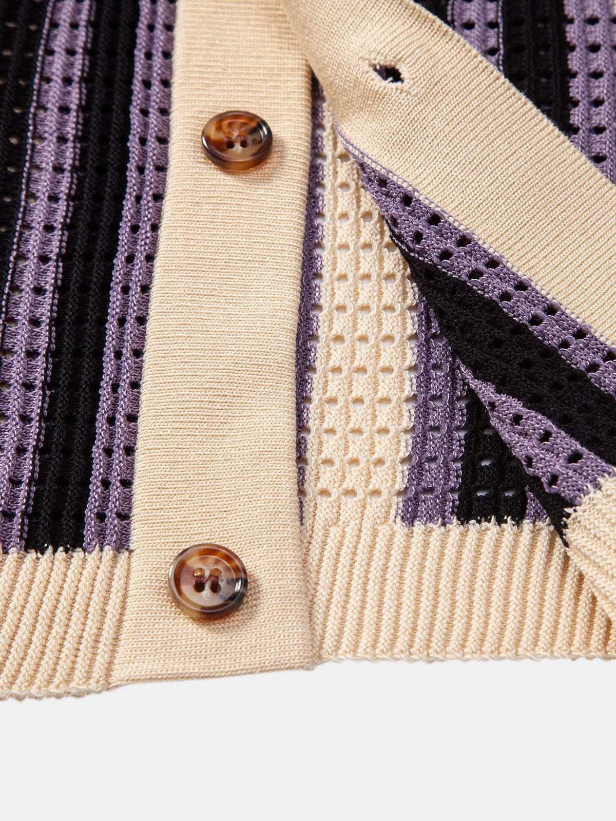 Häkelshirt mit gestreiften Ösen