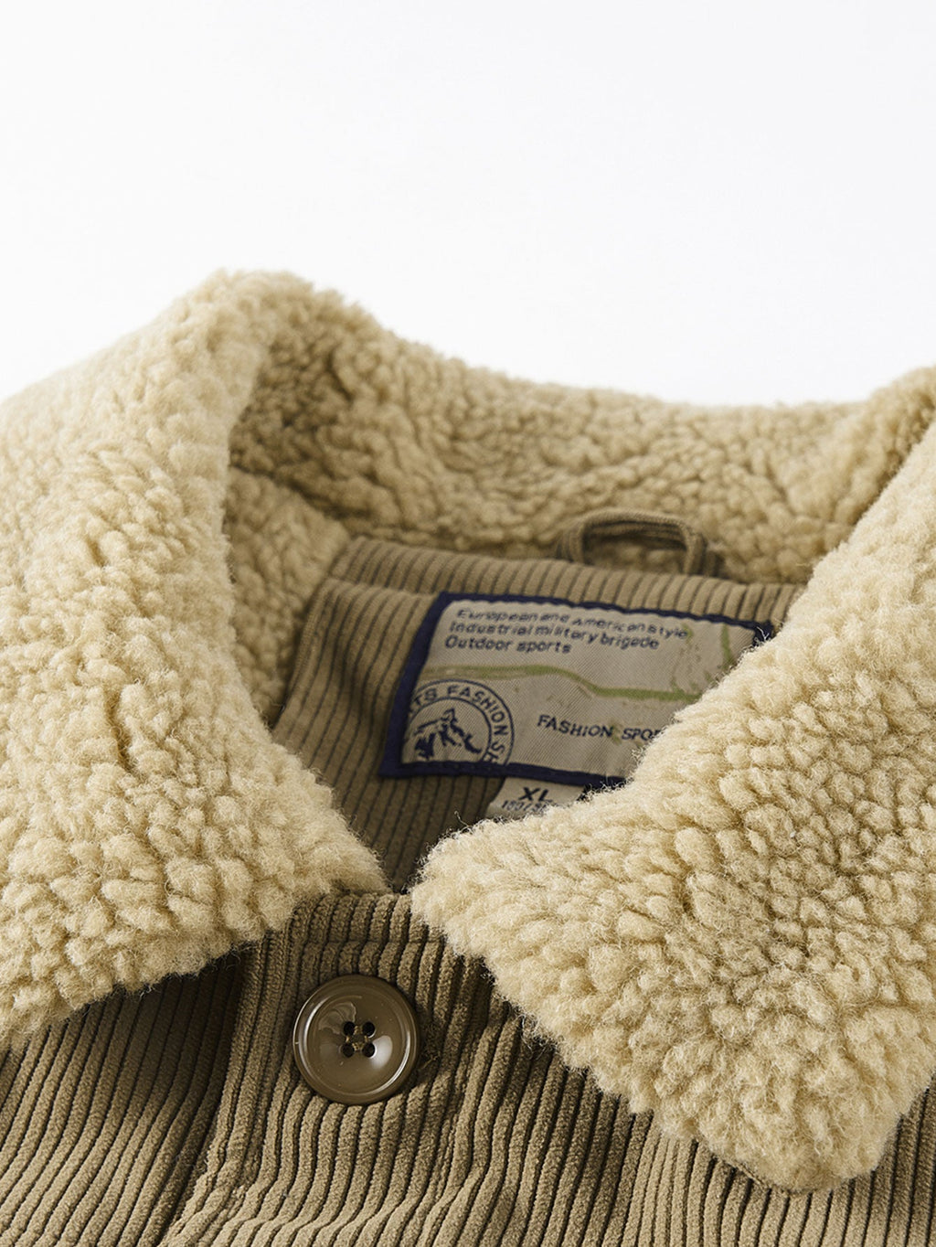 Jacke mit Knöpfen