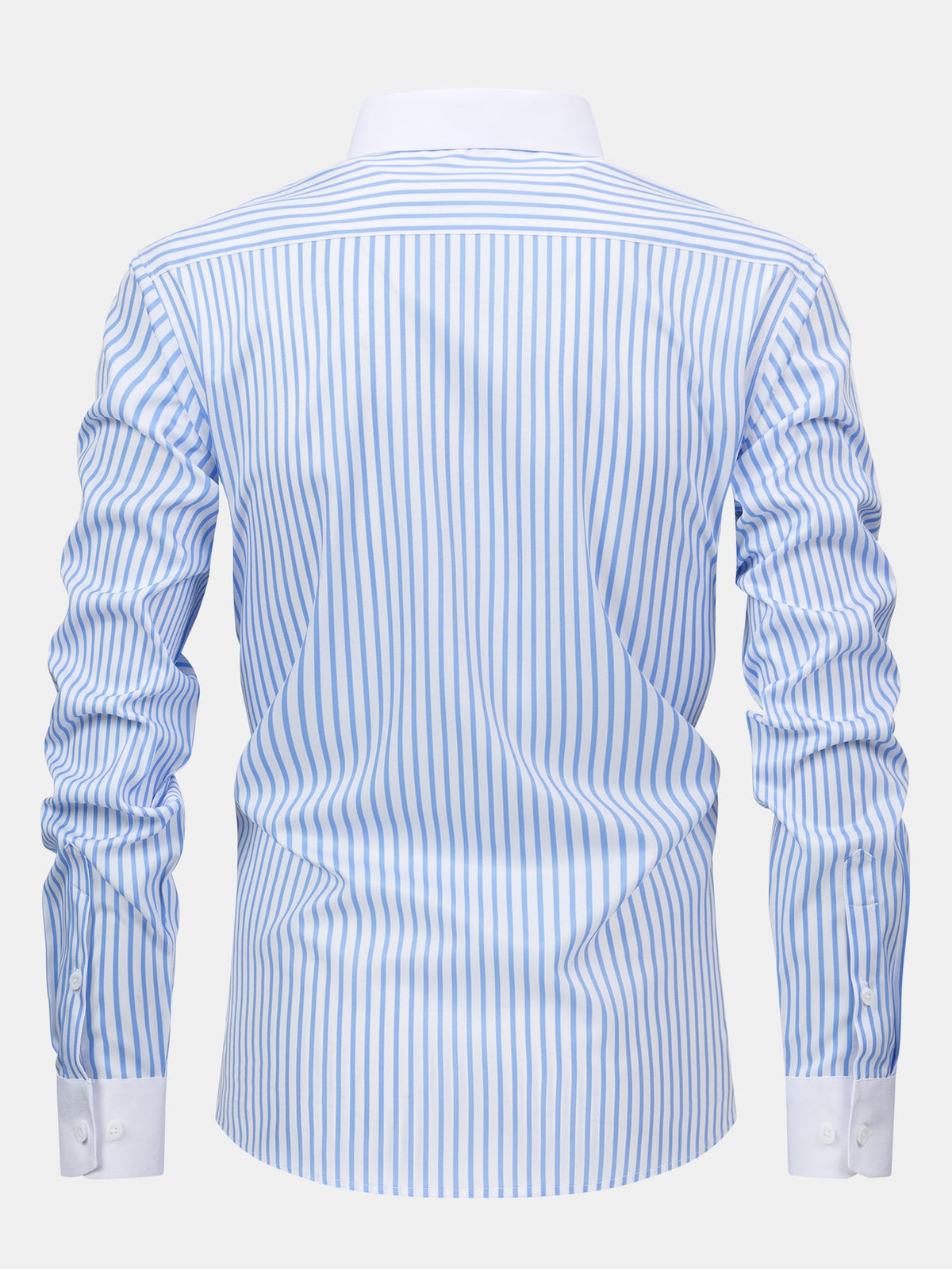 Camisa Winchester de rayas  y pantalones ajustados de corte cónico