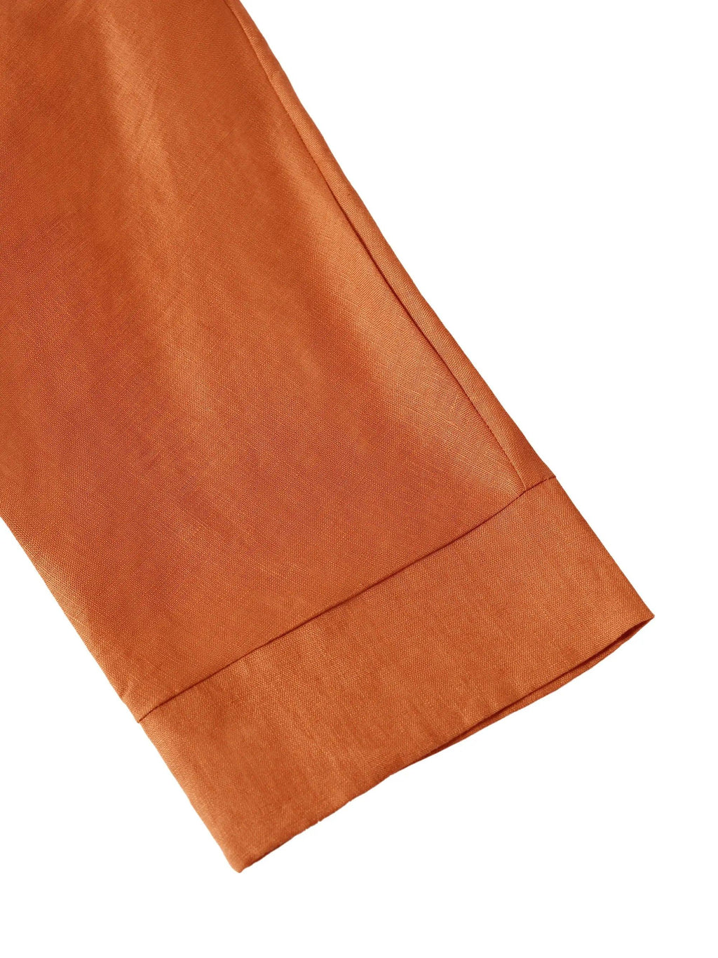 Top de lino con cuello doblado y mangas acampanadas