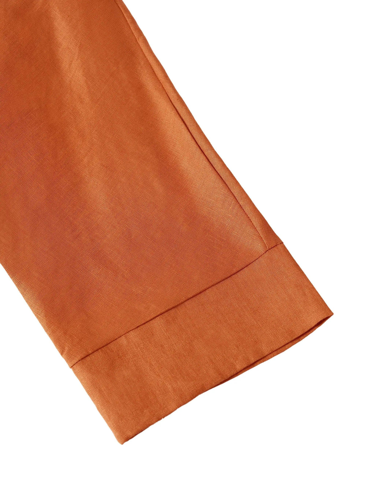Top de lino con cuello doblado y mangas acampanadas