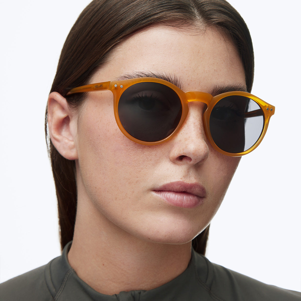 Kubu Amber Carbon