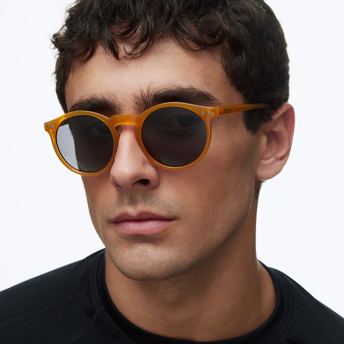 Kubu Amber Carbon