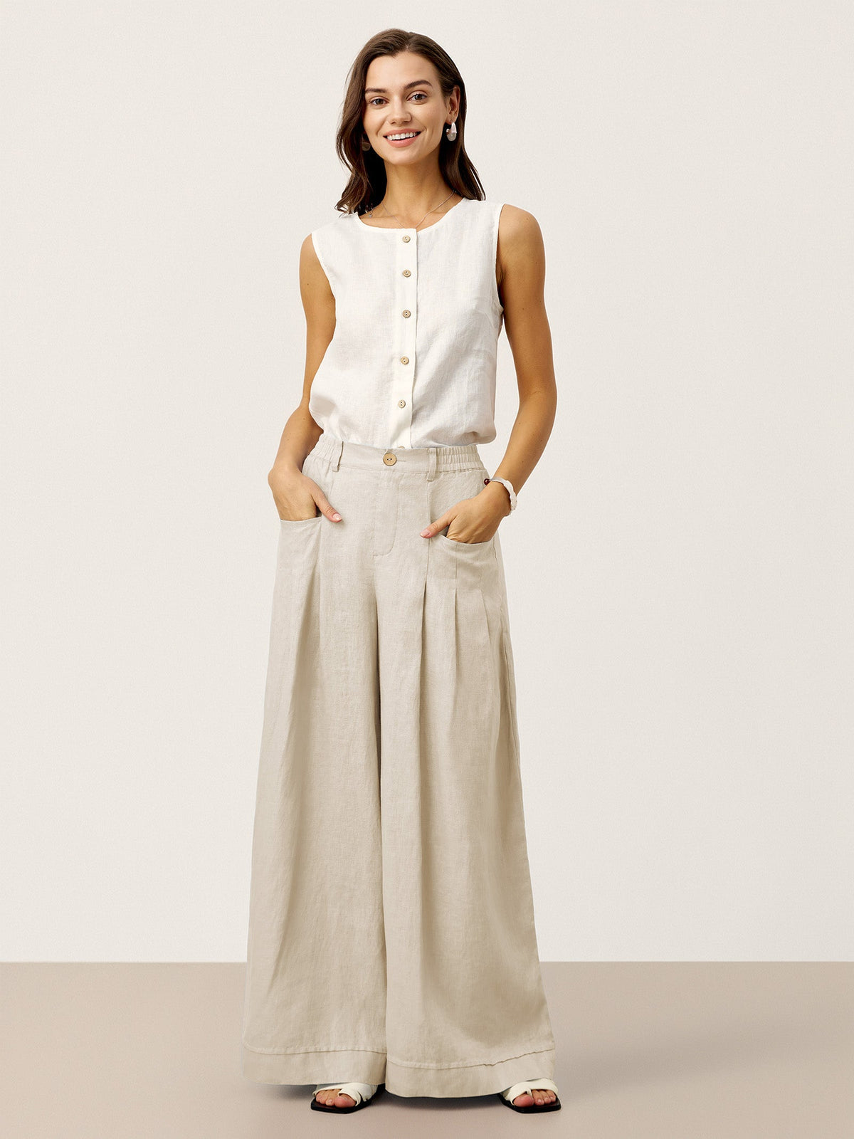 Pantalones relajados con pliegues