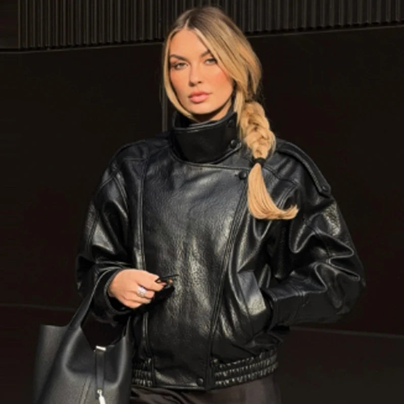 Chaqueta Bomber Negra de Piel Sintética