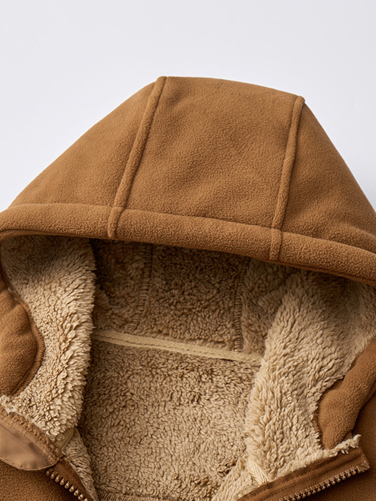 Chaqueta polar con capucha y forro de teddy