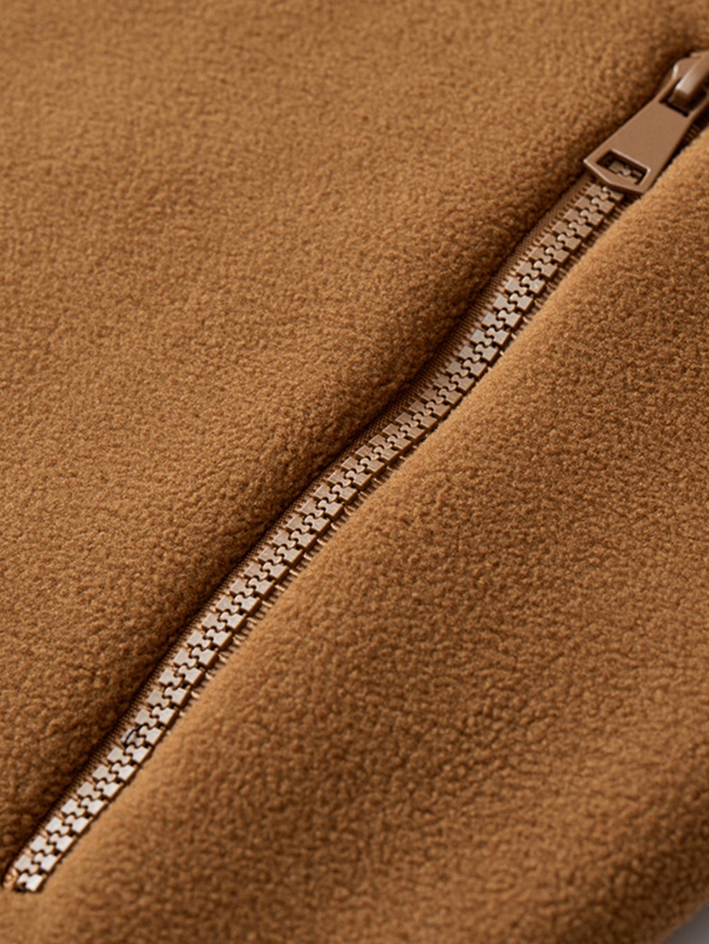 Fleecejacke mit Kapuze und Teddyfutter