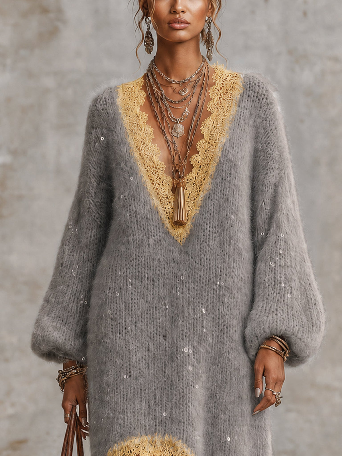 Vestido Midi Gris Destellante con Encaje Amarillo de Contraste