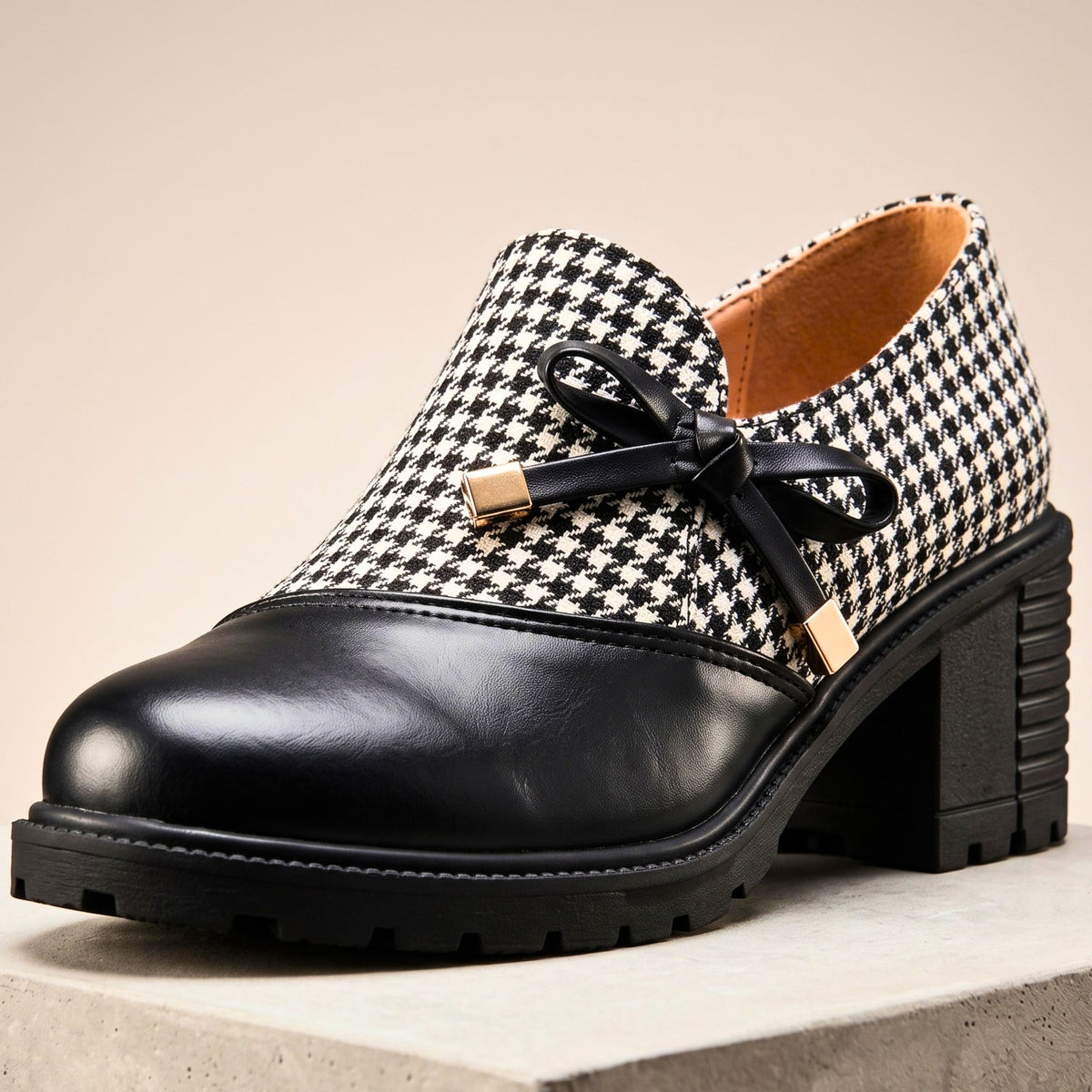 Mocasines de pata de gallo con lazo